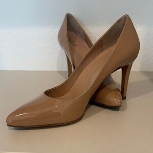 Inez Alta Tan Patent Pumps 7.5 Roomy
